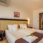 каменград хотел&спа 4* Панагюрище