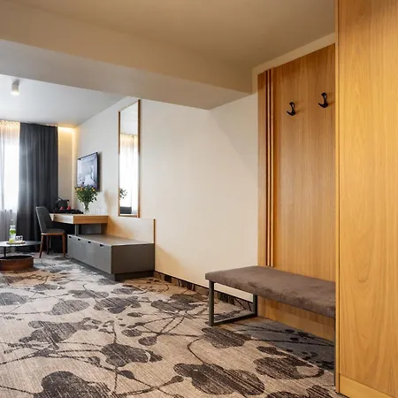 ホテル Kamengrad &