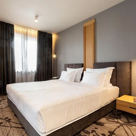 Hotel Kamengrad & 4*