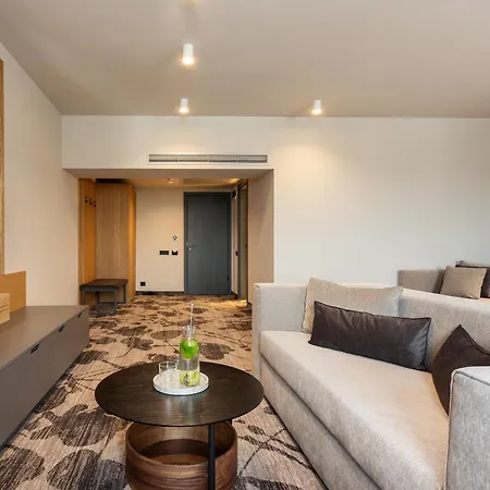 Hotel Kamengrad & 4*