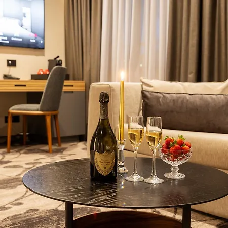 Kamengrad & Hotel 4*