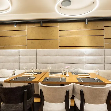 Kamengrad & 4* Panagyurishte