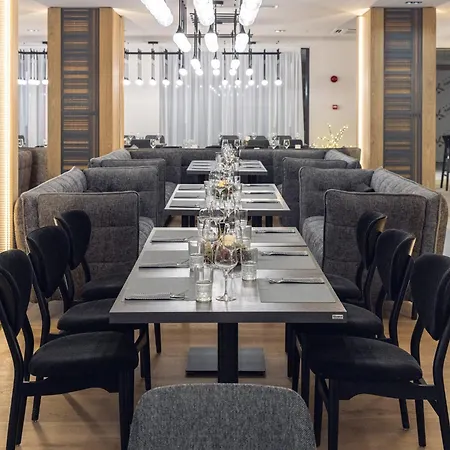 Hotel Kamengrad & 4*
