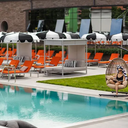 Kamengrad & Hotel 4*