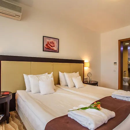 Kamengrad & 4* Panagyurishte