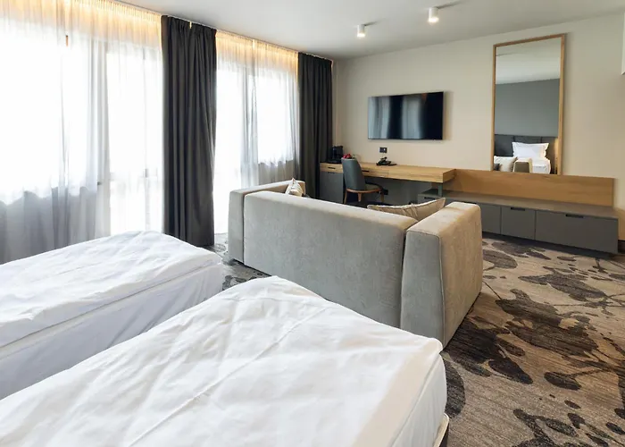 Kamengrad & 4* パナギュリシテ