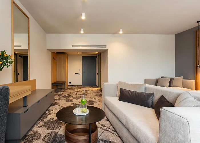 Hotel Kamengrad & 4*