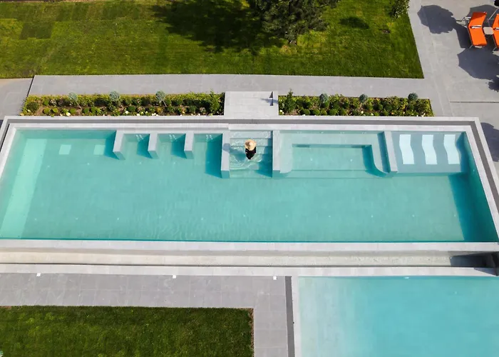 Hotel Kamengrad & 4*