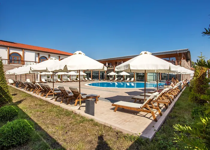 ホテル Kamengrad & 4*