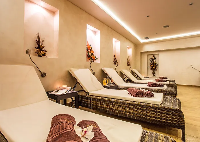 Kamengrad & 4* パナギュリシテ